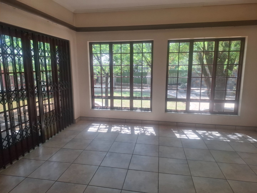 To Let 4 Bedroom Property for Rent in Suidrand Free State
